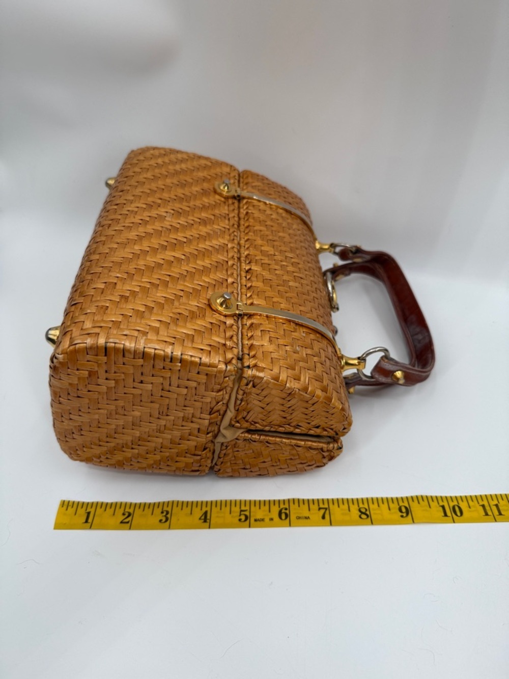 Vintage Rodo Italy Woven Wicker Straw Top-Handle Bag in Tan with Brown Handles - Picture 13 of 14